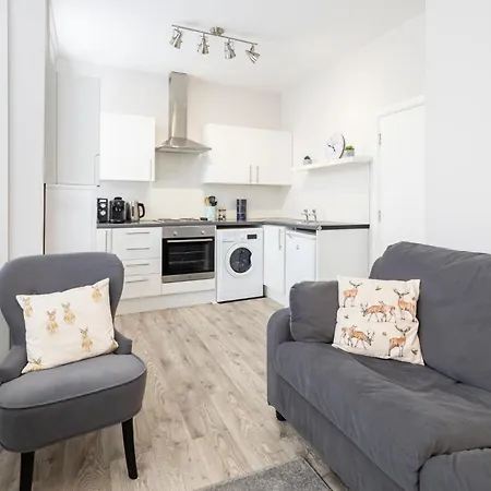 Host & - Trafalgar Square Apartament Scarborough