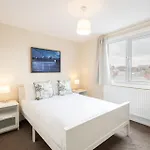 Host & - Trafalgar Square Apartament